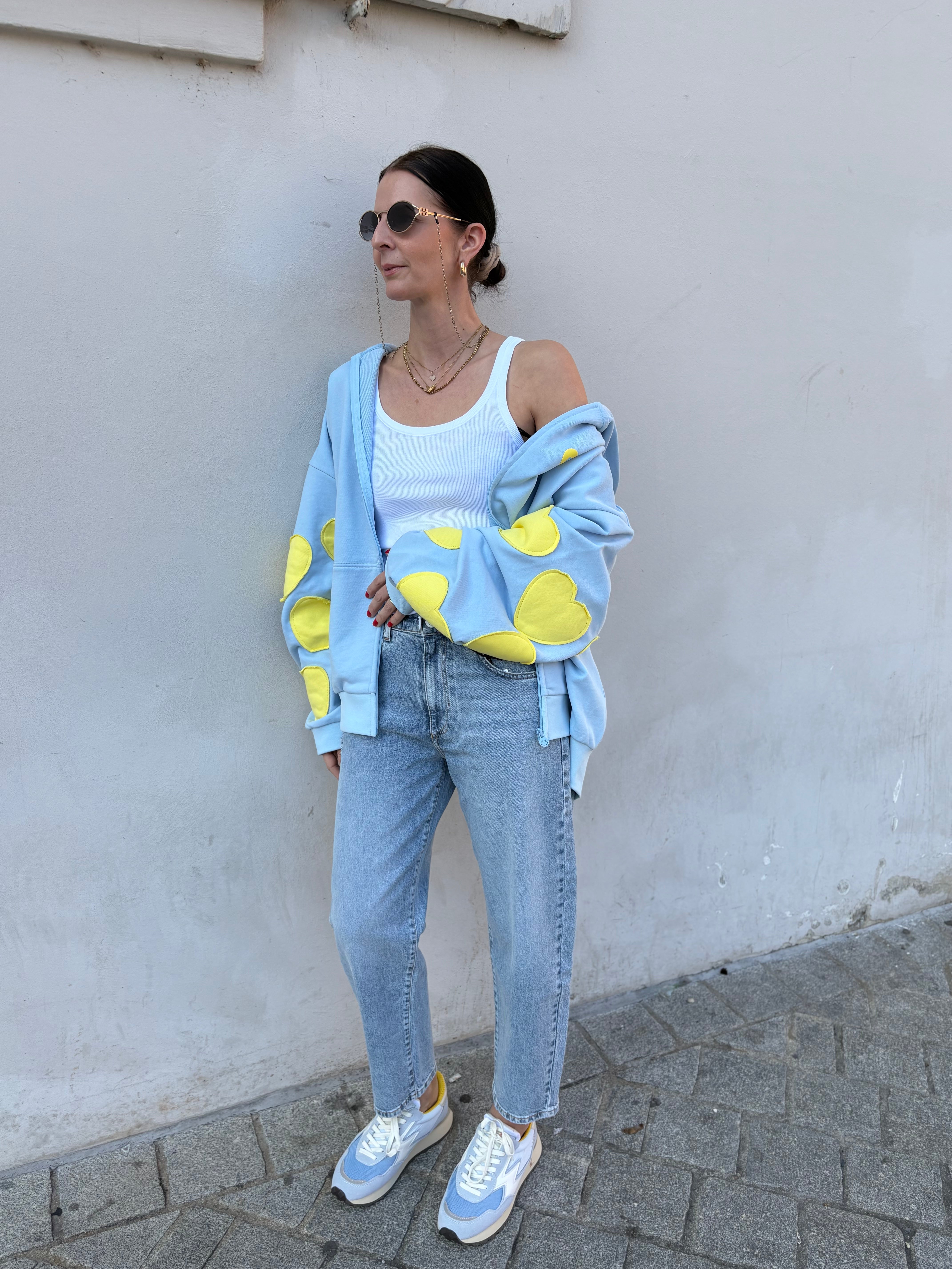 BE DIFFERENT - ZIP JACKE